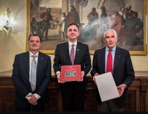  Senador da República do Brasil, Rodrigo Pacheco se reuniu, em Roma, com o senador Pier Ferdinando Casini